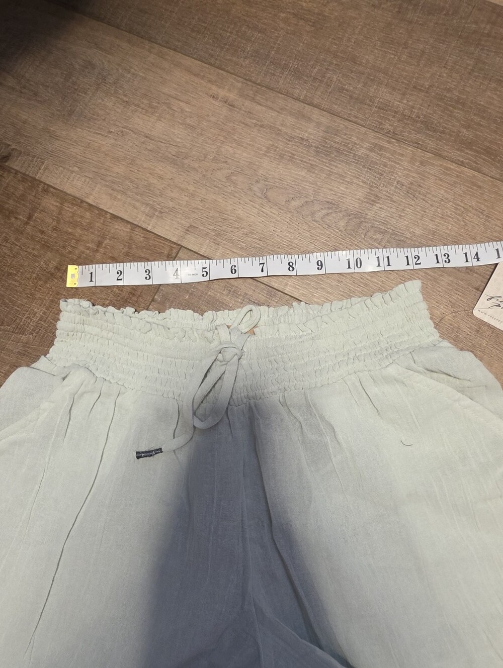 Free People Taye Smocked Cotton Capris NWT - Picture 7 of 10